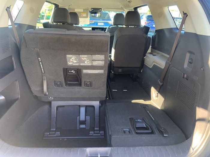 2024 Kia Carnival S
