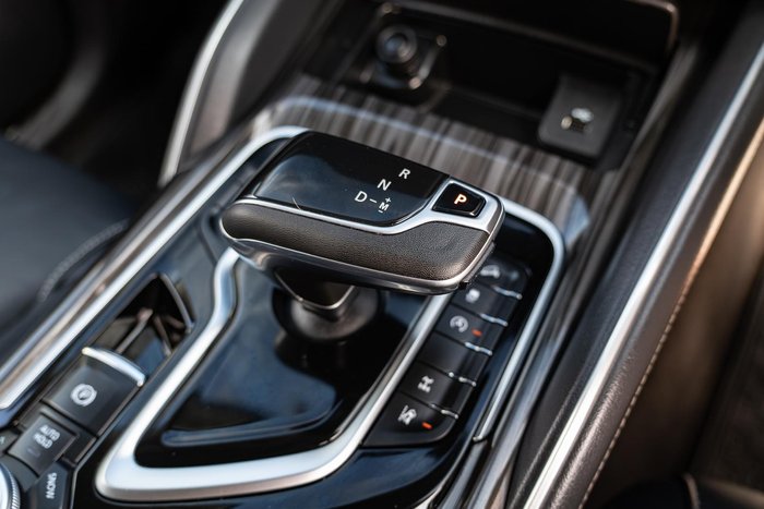 2022 LDV D90 Executive SV9A 4X4 Dual Range Metal Black