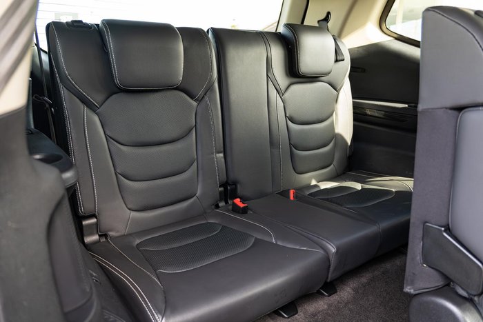 2022 LDV D90 Executive SV9A 4X4 Dual Range Metal Black