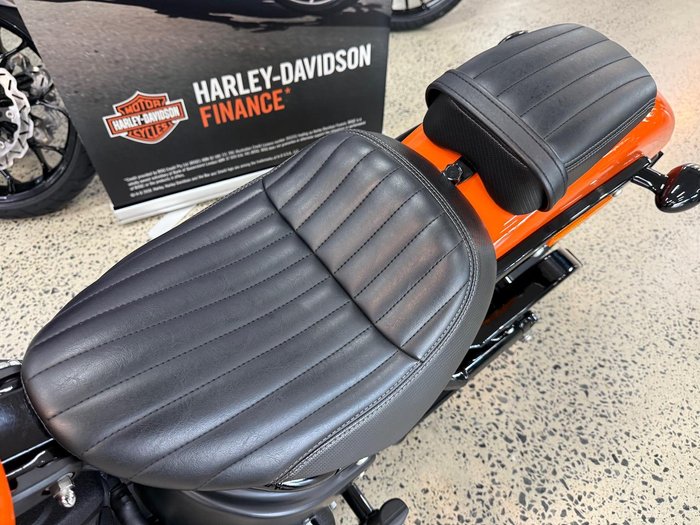 2024 Harley-Davidson Street Bob 114 (FXBBS) Softail Orange