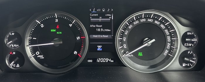 2020 Toyota Landcruiser VX