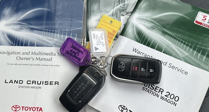 2020 Toyota Landcruiser VX