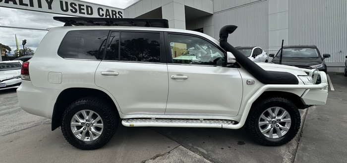 2020 Toyota Landcruiser VX