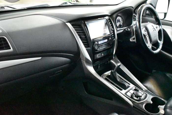 2017 Mitsubishi Pajero Sport GLS