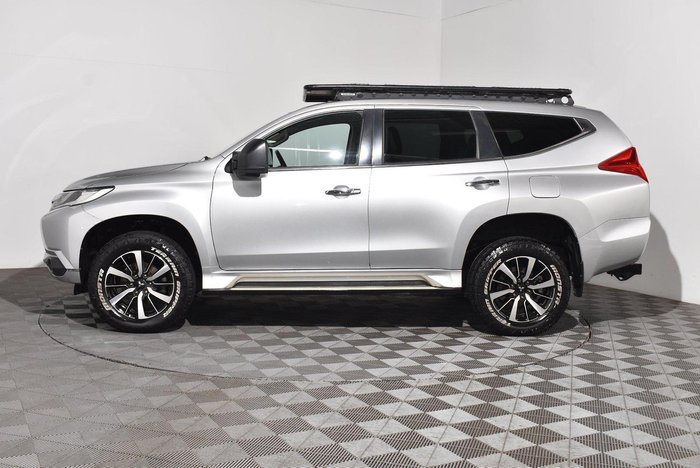 2017 Mitsubishi Pajero Sport GLS