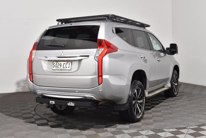 2017 Mitsubishi Pajero Sport GLS