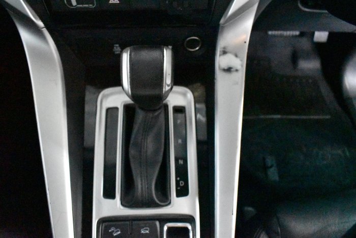 2017 Mitsubishi Pajero Sport GLS