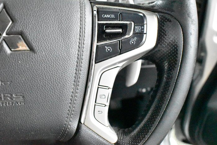 2017 Mitsubishi Pajero Sport GLS