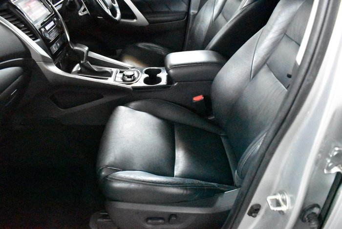 2017 Mitsubishi Pajero Sport GLS