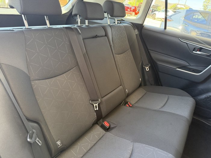 2024 Toyota RAV4 GXL