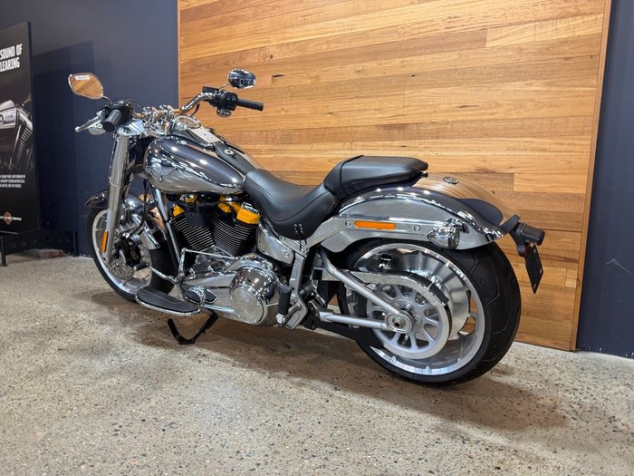 2025 HARLEY-DAVIDSON FLSTFI FAT BOY GRAY GHOST