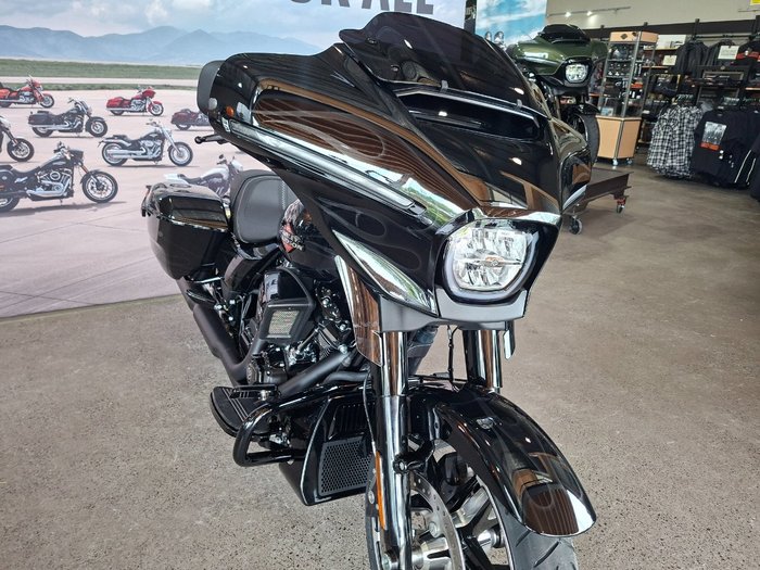 2025 HARLEY-DAVIDSON FLHX STREET GLIDE (117)