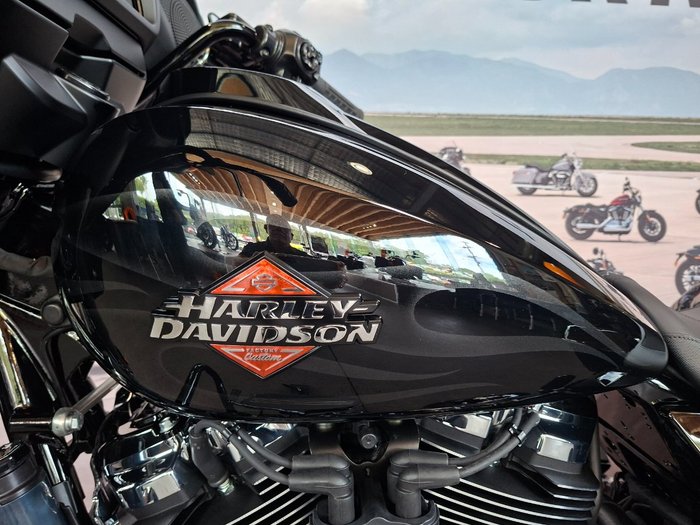 2025 HARLEY-DAVIDSON FLHX STREET GLIDE (117)