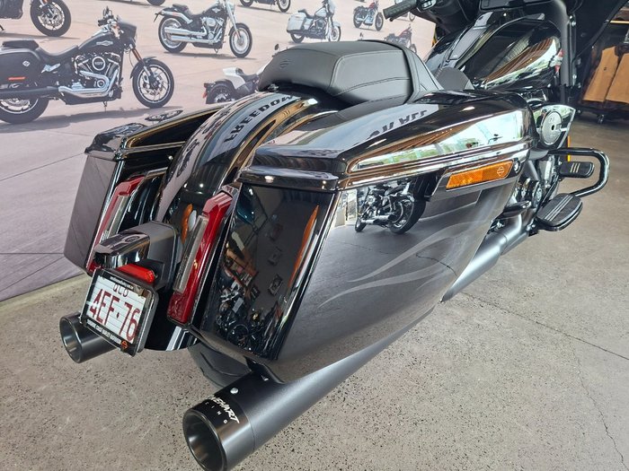 2025 HARLEY-DAVIDSON FLHX STREET GLIDE (117)