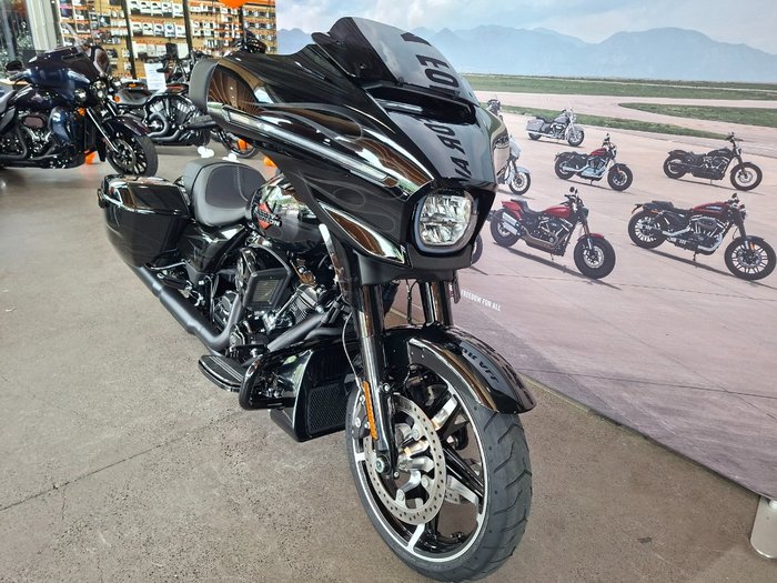 2025 HARLEY-DAVIDSON FLHX STREET GLIDE (117)