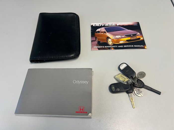 2000 Honda Odyssey 2nd Gen Super Marine Blue