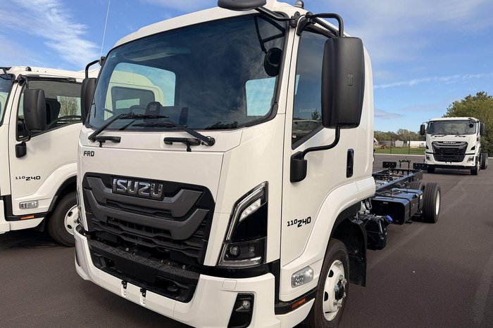 2025 Isuzu F Series FRD 110-240 AM R52