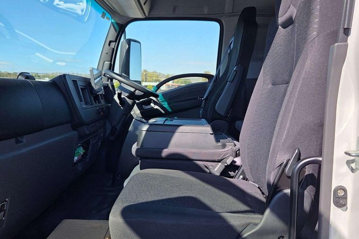 2025 Isuzu F Series FXY 260-355 AT R63