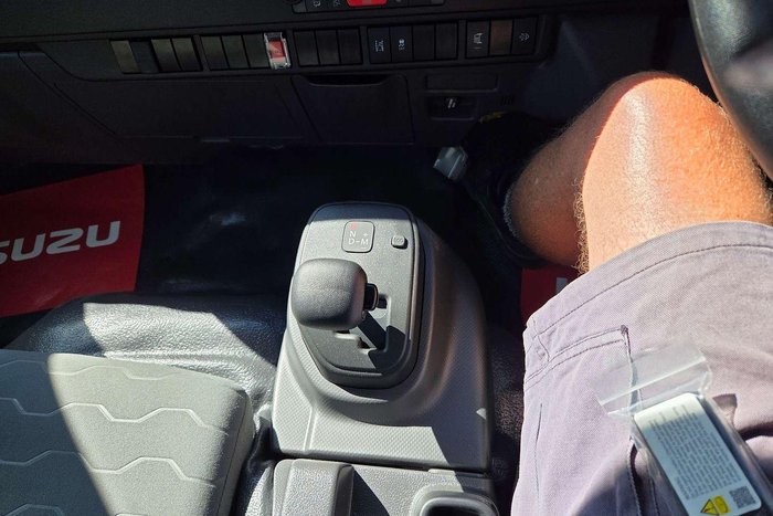 2025 Isuzu N Series NQR 88/80-190 AM D38