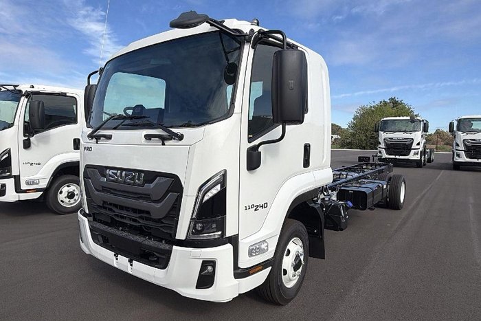 2026 Isuzu F Series FRD 110-240 AM R52