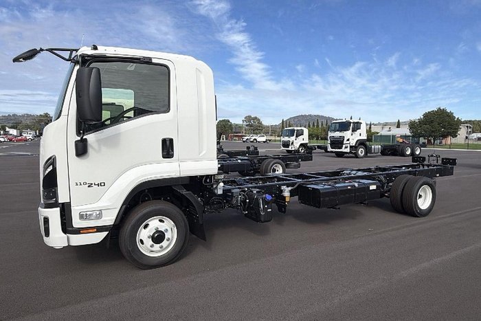 2026 Isuzu F Series FRD 110-240 AM R52