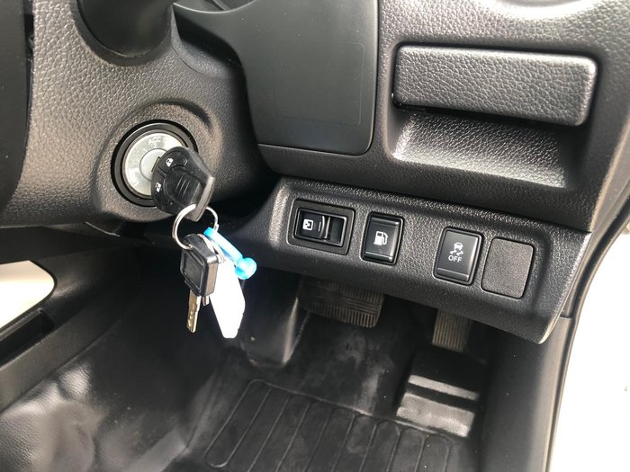 2019 Nissan Navara RX