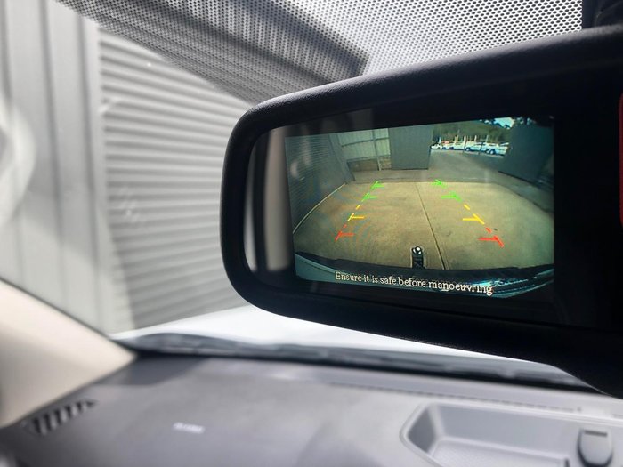 2019 Nissan Navara RX