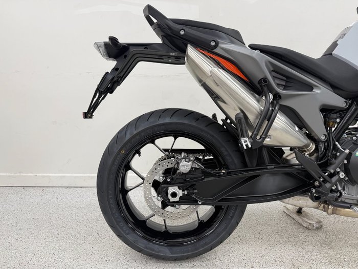 2024 Ktm 790 DUKE grey