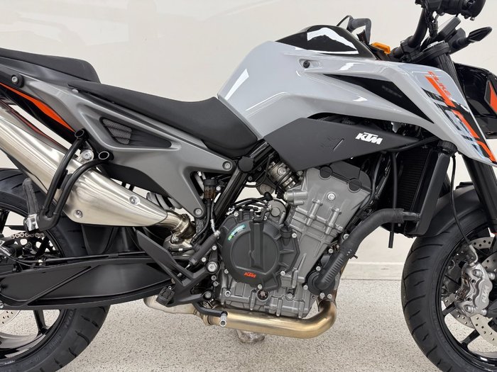 2024 Ktm 790 DUKE grey