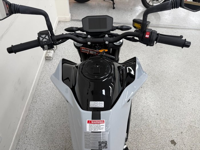 2024 Ktm 790 DUKE grey