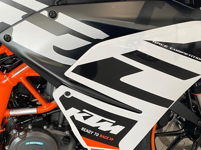 2021 KTM RC 390 RC Orange