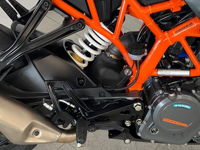 2021 KTM RC 390 RC Orange