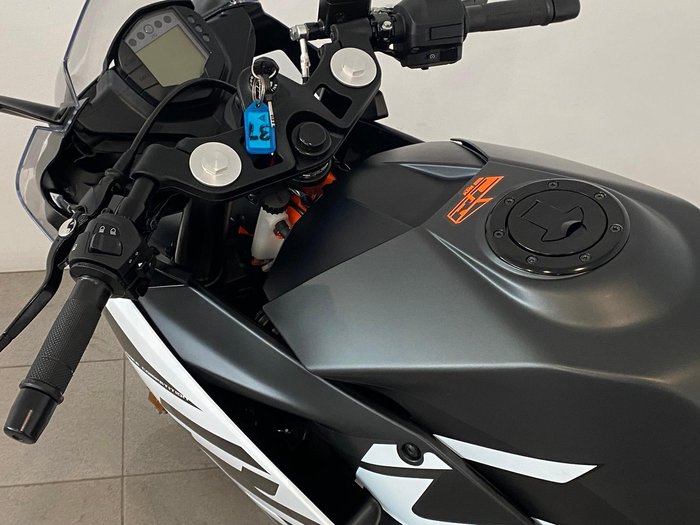 2021 KTM RC 390 RC Orange
