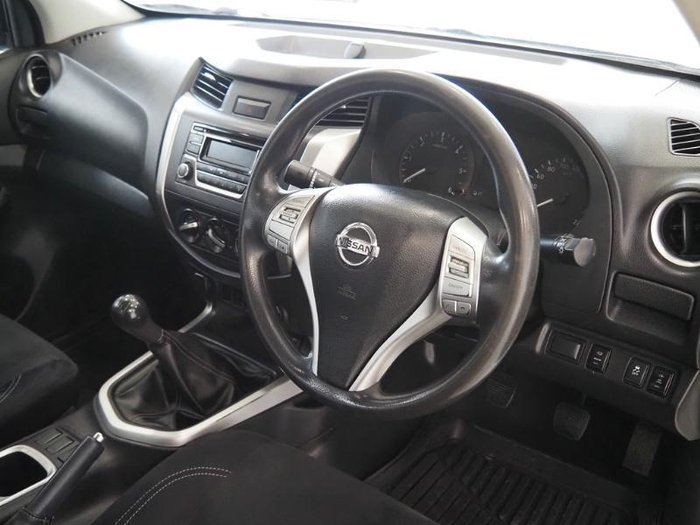 2018 Nissan Navara DX