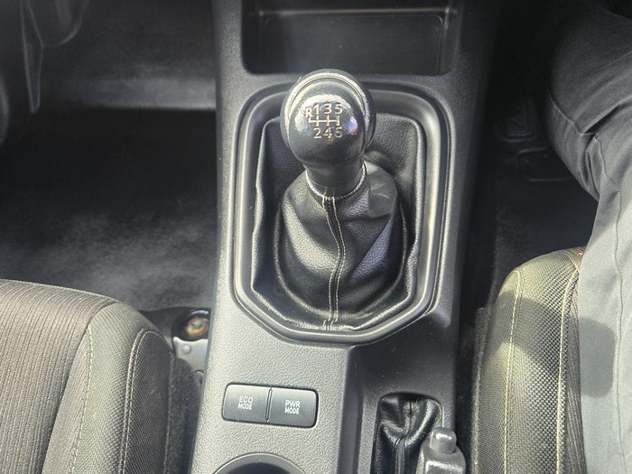 2018 Toyota Hilux SR