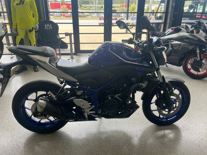 2017 Yamaha MT-03 (MT03LA) (ABS) BLUE