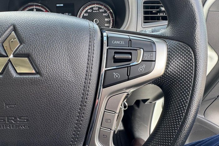 2024 Mitsubishi Triton GLX