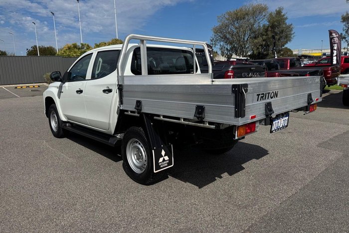 2024 Mitsubishi Triton GLX