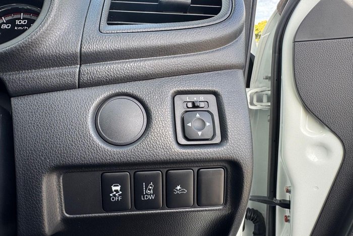 2024 Mitsubishi Triton GLX