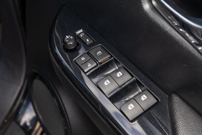 2019 Toyota Hilux Rogue