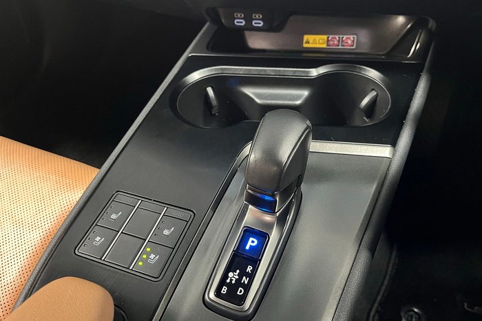 2024 Lexus UX UX300h Sport Luxury