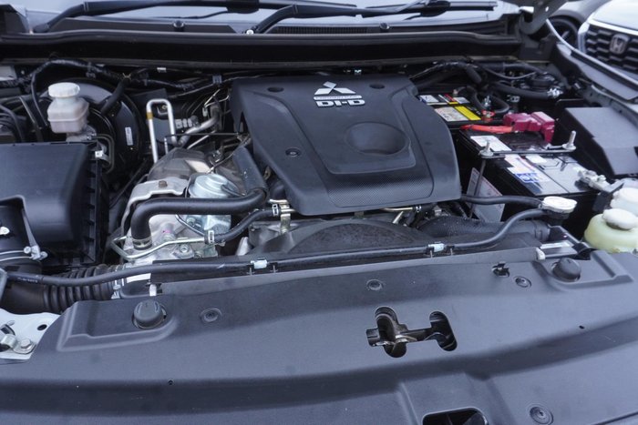 2020 Mitsubishi Pajero Sport GLS