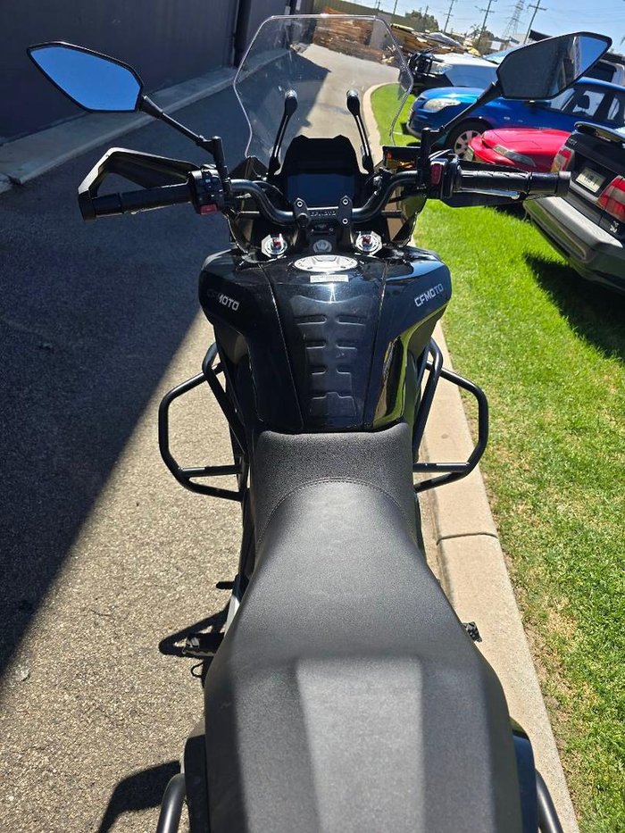 2023 CFMOTO 700MT MT Black