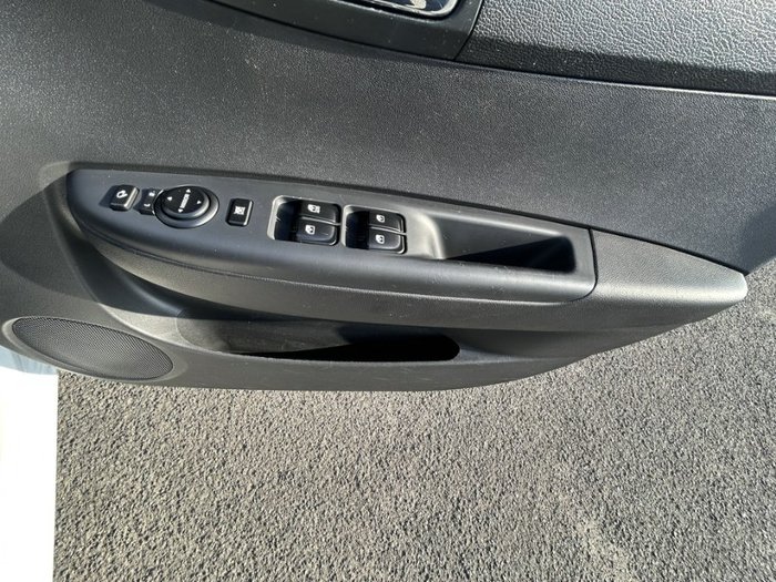 2015 HYUNDAI I20 Active