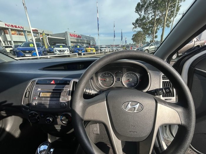 2015 HYUNDAI I20 Active