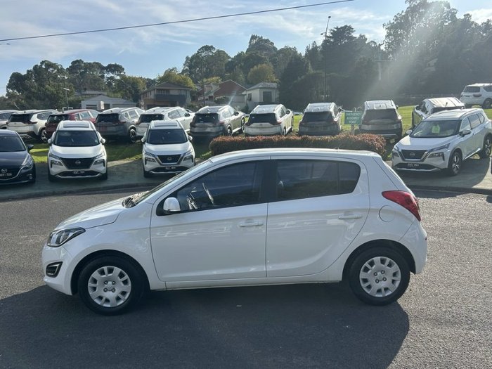 2015 HYUNDAI I20 Active