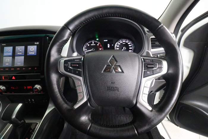 2024 Mitsubishi Pajero Sport GLX