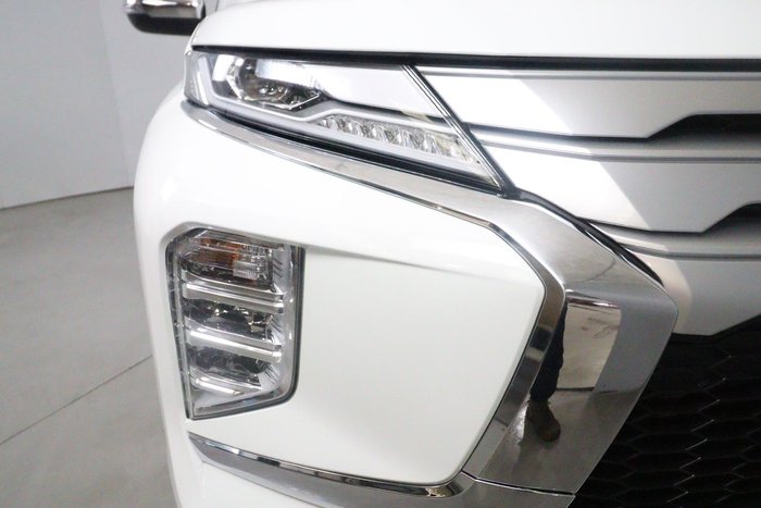 2024 Mitsubishi Pajero Sport GLX