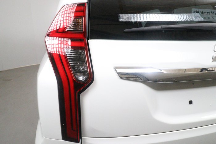 2024 Mitsubishi Pajero Sport GLX