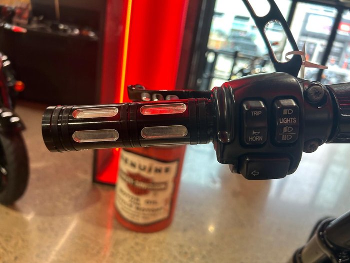 2014 Harley-Davidson Dyna Wide Glide 1690 (FXDWG) Dyna Black